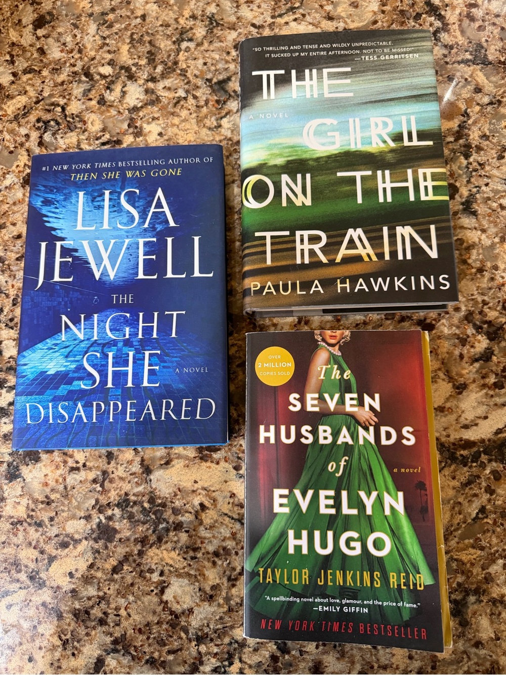 Thriller book bundle